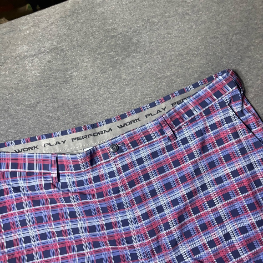 Roundtree & Yorke Blue and Red Plaid Men's Flat Front Golf Shorts